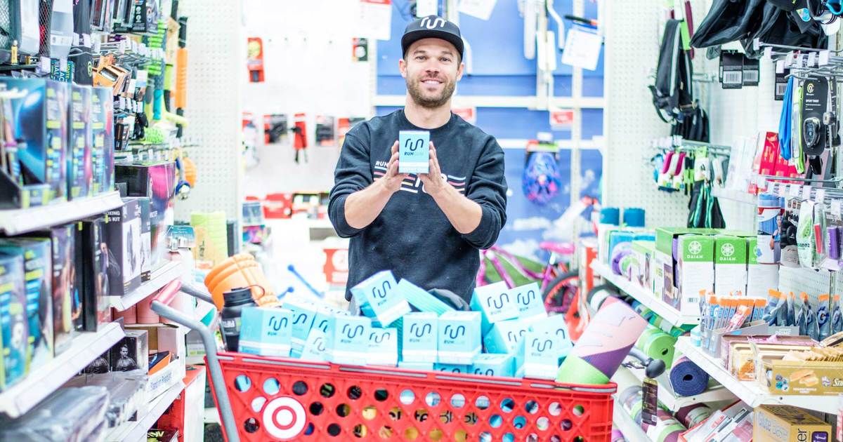 RunGum's tweet photo. "We want to continue to help people accomplish more every day, create more jobs for hardworking people, & provide more convenient options for people to get their Run Gum." @NickSymmonds
Thank you @Target for helping us make this possible!
https://t.co/Vyg3sERkNm #RunGumXTarget https://t.co/OwdJmix4I9
