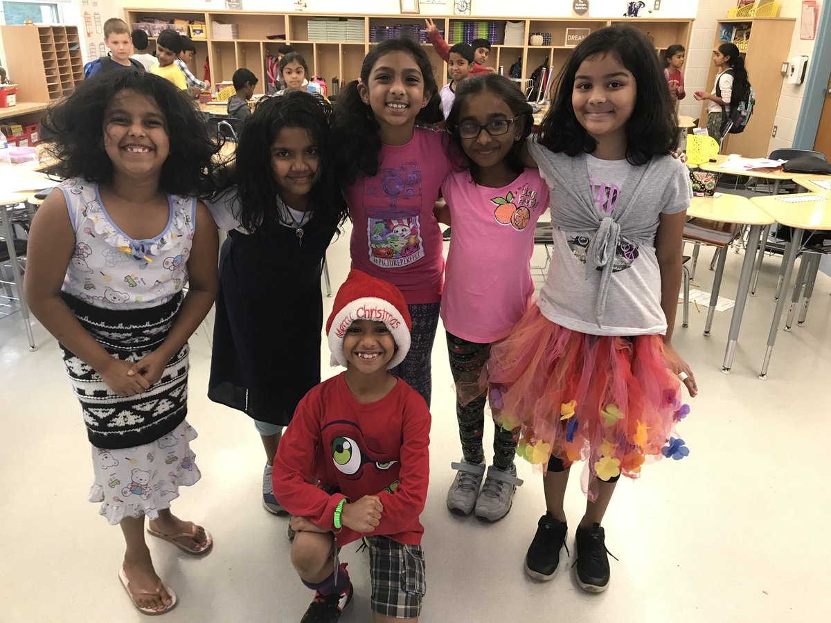 Mrs_Ohlson's tweet photo. Fun showing our respect for differences @WoodbrookSchool w/mismatched clothes and crazy hair day! https://t.co/wieKIyvmUk