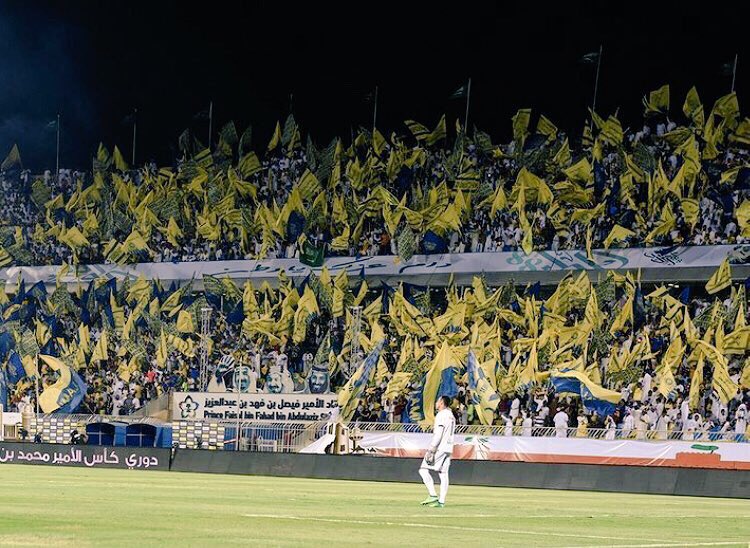 بكم يكون النصر 
أنتم شموخه وقوته
أنتم شمسه وفرحته
أنتم كنزه وثروته
أنتم ولا سواكم عزّ النصر وفخره ليكون النصر عزّ وفخر حقيقة وفعلاً لا قولاً 
مساء الغد حكاية من حكايات العشق والوفاء لن تتم ولن تروى إلا بحضوركم 

💛💙