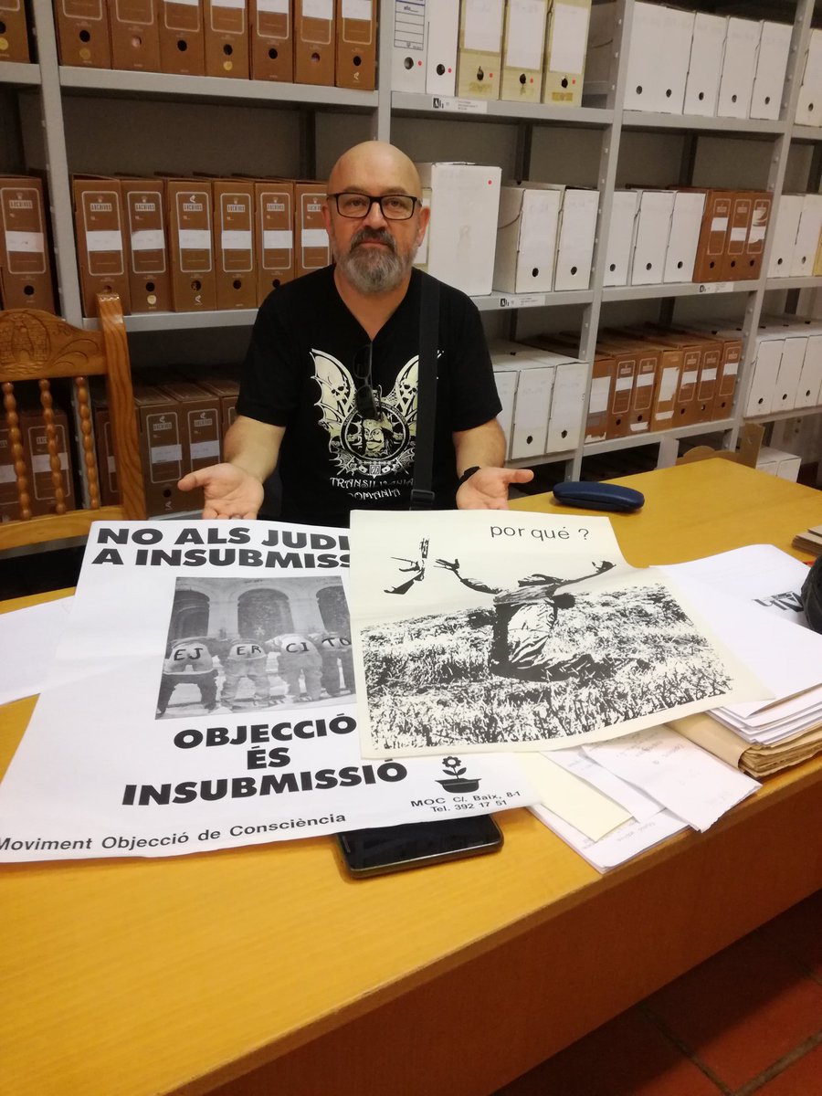 CesarGoldi's tweet photo. Avui a @ayto_gandia he estat amb Jesús Eduard arxiver del @mocvalencia Demà 5oct portará els documents al #ArxiuDelaDemocràcia de la @UA_Universidad Tornarà a les 21:00 a @TeatreRavalG per veure #GoldiLLiure
@redenasa
#insubmissió https://t.co/ENiMPL6mr6