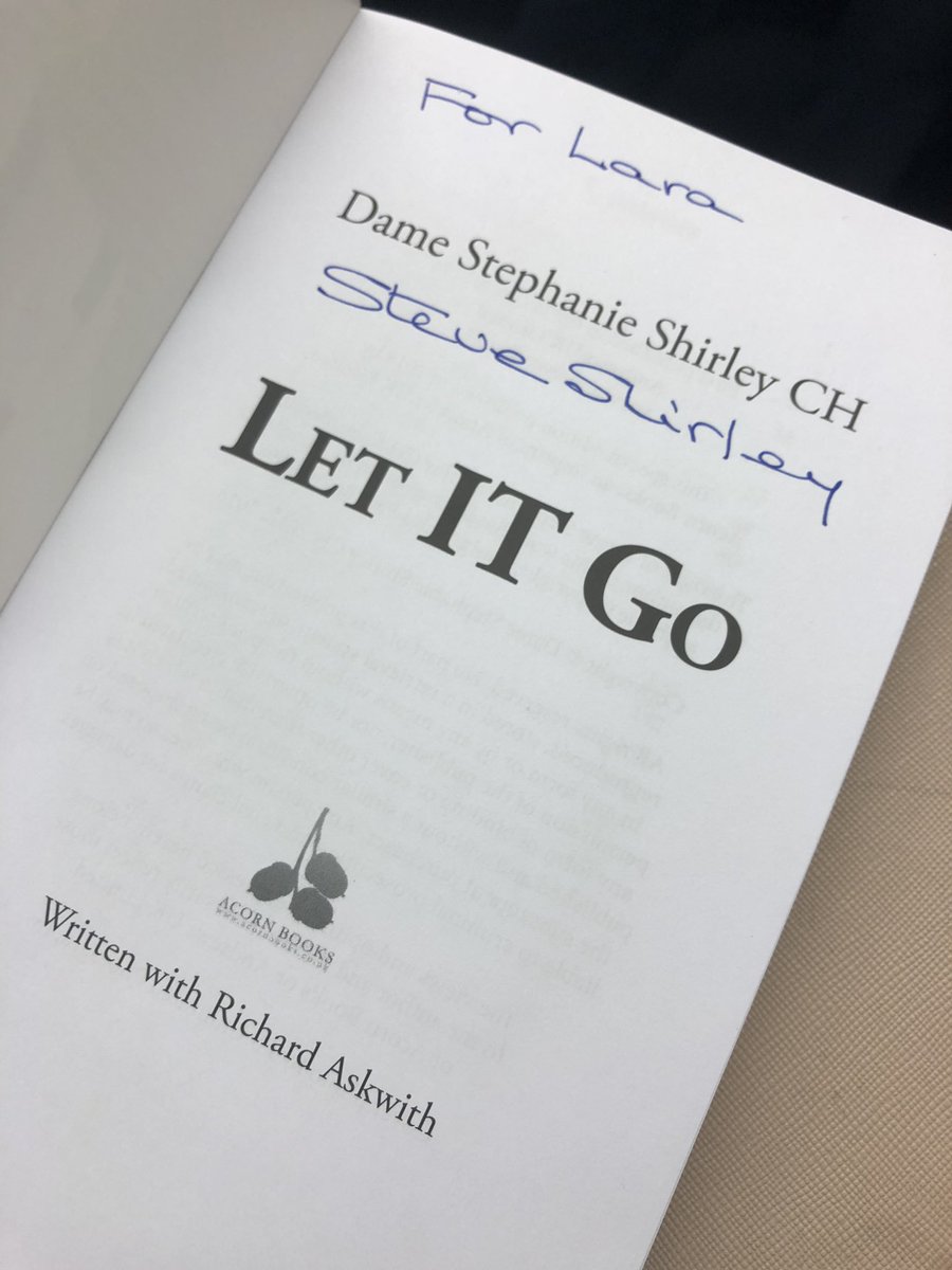 laranyman92's tweet photo. Fabulous evening with @DameStephanie_ and @EYWomensNetwork #ThankYou #LetItGo #Inspirational #EYWN https://t.co/B1laxV9th5