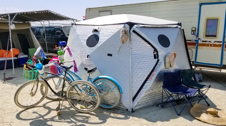 HoneyTrek's tweet photo. GEAR REVIEW: #Shiftpod2 If you're a festival-goer, car-camper or glamper you gotta check out this high-tech shelter. After living in this insulated tent for 9 days at Burning Man, here's a feature-by-feature breakdown in our new blog: @Shiftpods #Sponsored https://t.co/pBRizwPmZw https://t.co/FHC7sVTmFS