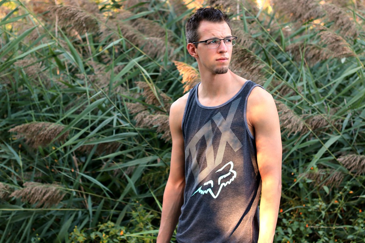 Let your dreams stay big and your worries stay small.
**********************************
#fox #foxracing #country #modeling #model #nature #tommyhilfiger #gymlife #fitness #fitnessjourney #health #athlete #youtube #youtuber #modelswanted #dreams #worryless