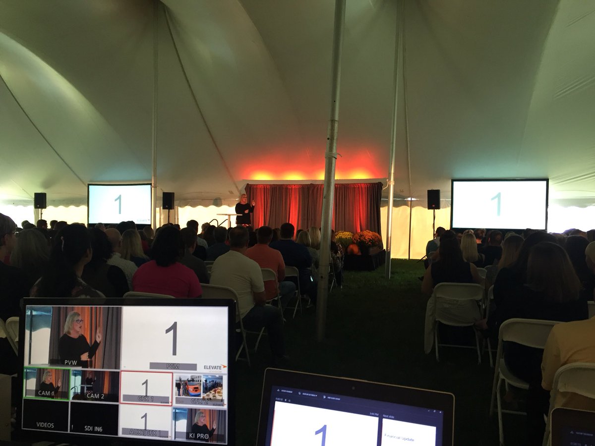 CommsGalBeth's tweet photo. Behind the scenes at @PaycorInc’s Semi-Annual Associate meeting! #elevate #liftasyouclimb https://t.co/gVXcnP8crc