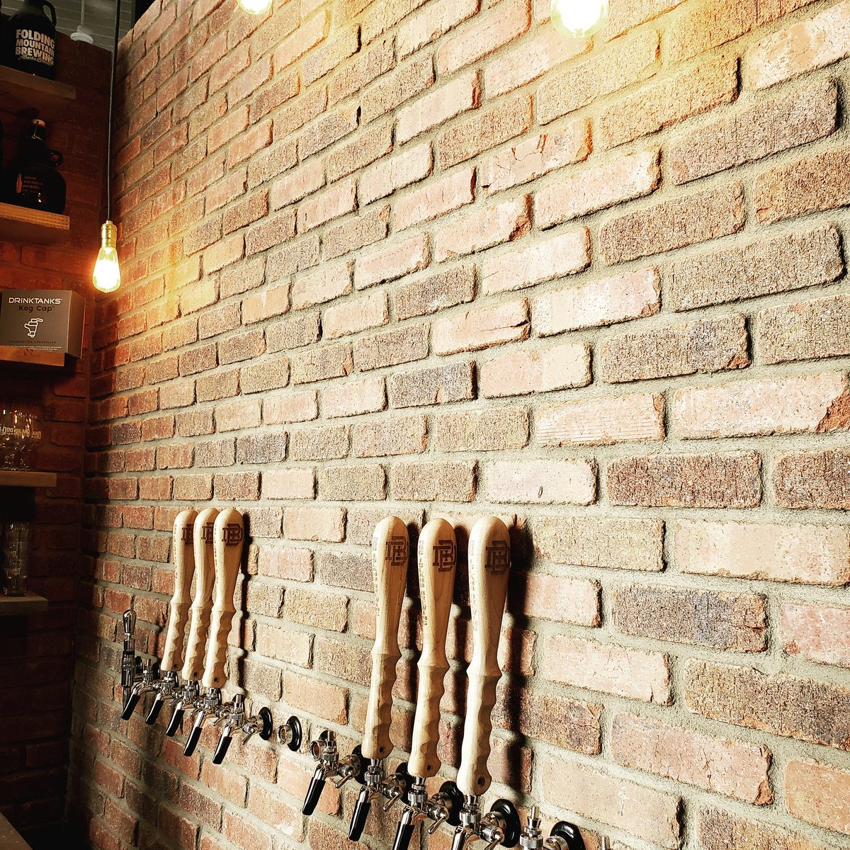 DogIslandBeer's tweet photo. New taps for the ever growing beer list! Stop by today 4-8 and see what's on tap. #slavetothebrew #abbeer #alberta #slavelake #16taps #morecoming #newbeers https://t.co/KO21Omt2fj
