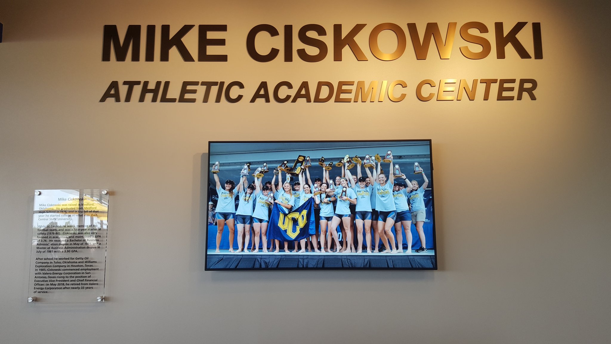 Uco Bronchos On Twitter We Are Thrilled To Dedicate The Mike