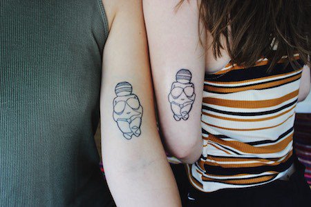 Trevor the Giant on Twitter tattoo tattooed TattooedTotty tatooart  Matching tattoos of the Venus woman of Willendorf  httpstcoTHsmKqvnCN  Twitter