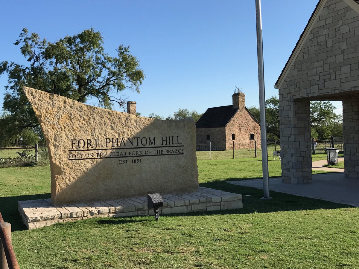 TxHistComm's tweet photo. #FortPhantomHill was established in 1851 as a northern anchor on the Texas frontier line of defense. The garrison safeguarded travelers along a network of frontier trails, most notably the Butterfield Overland Mail route. #ExtraDayinTX https://t.co/qsAlS0Lyqa