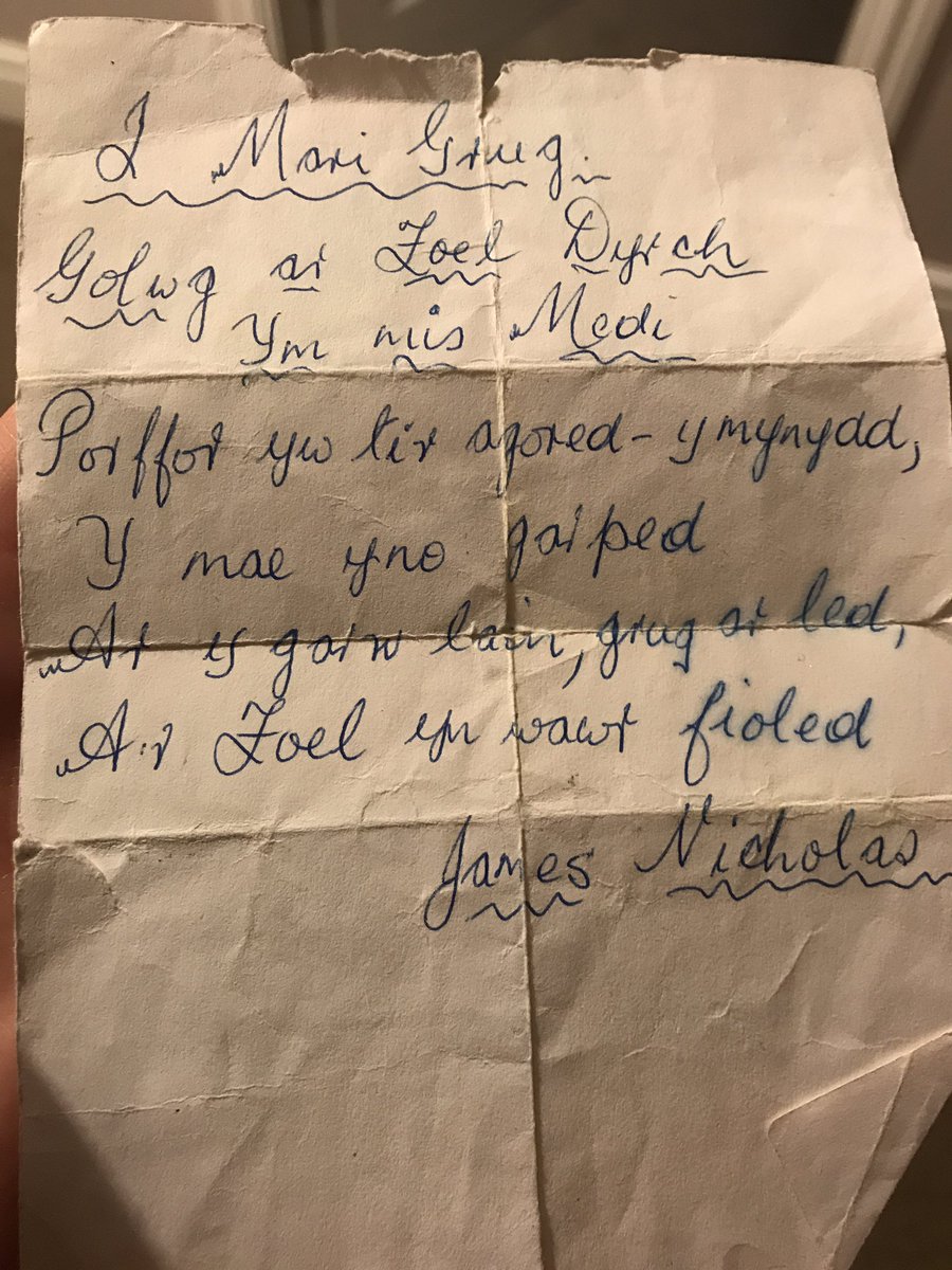 mari_grug's tweet photo. Englyn o waith #jamesnicholas yn sgrifen fy Mamgu ❤️ a detholiad o’r Llanw gan #Eifionwyn #hoffgerddi #diwrnodbarddoniaeth #NationalPoetryDay https://t.co/kWy9mIgGVO