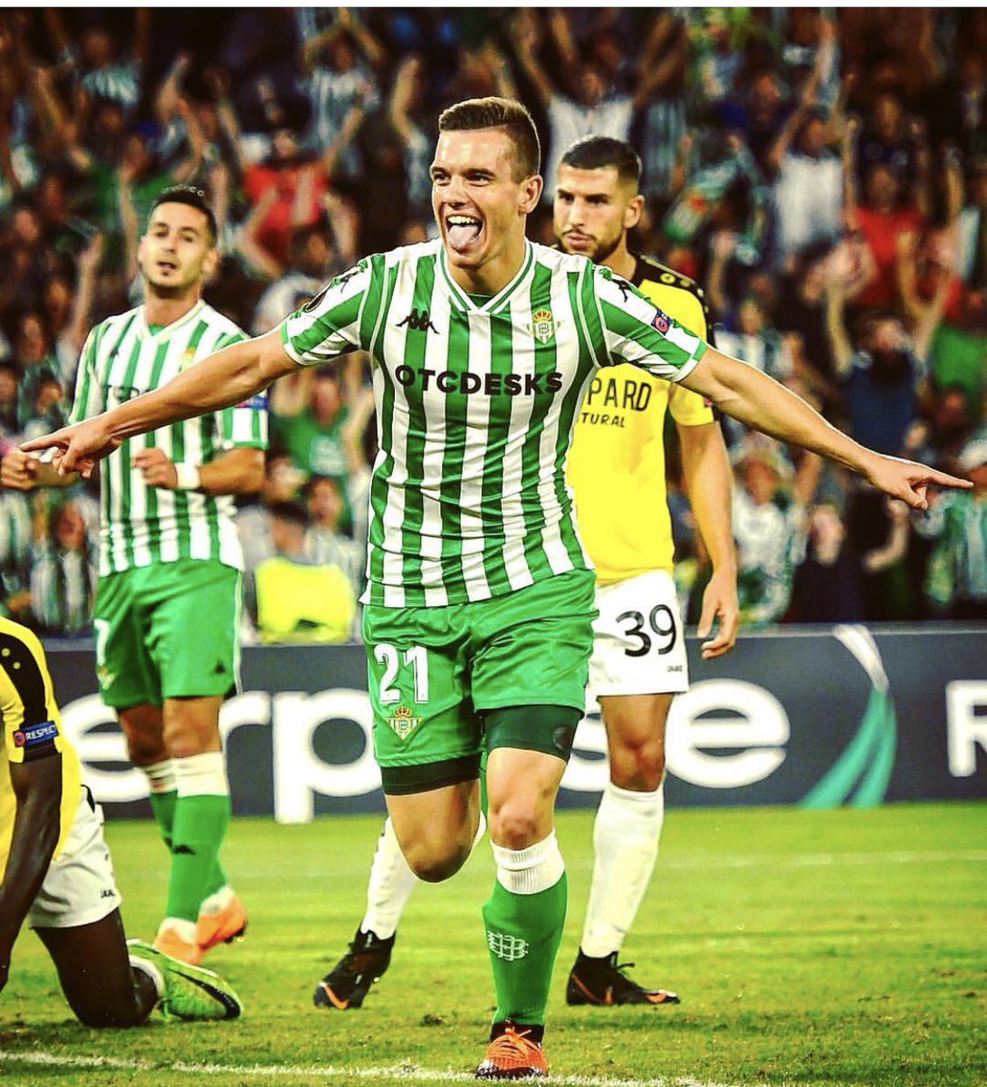 LoCelsoGiovani's tweet photo. Vamosssss ✈️😜 Gran triunfo equipo🔥⚽️ https://t.co/SncmtaMapF