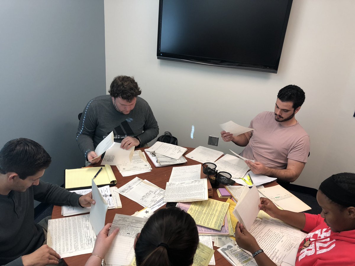 DocMassnick's tweet photo. Diving in deep to Cold Case 1A. #cjstudents @IRSCTheRiver @MartinFLSheriff @CrimeConHQ @AlphaPhiSigmaHQ #coldcase https://t.co/uMqJZqw9Xd