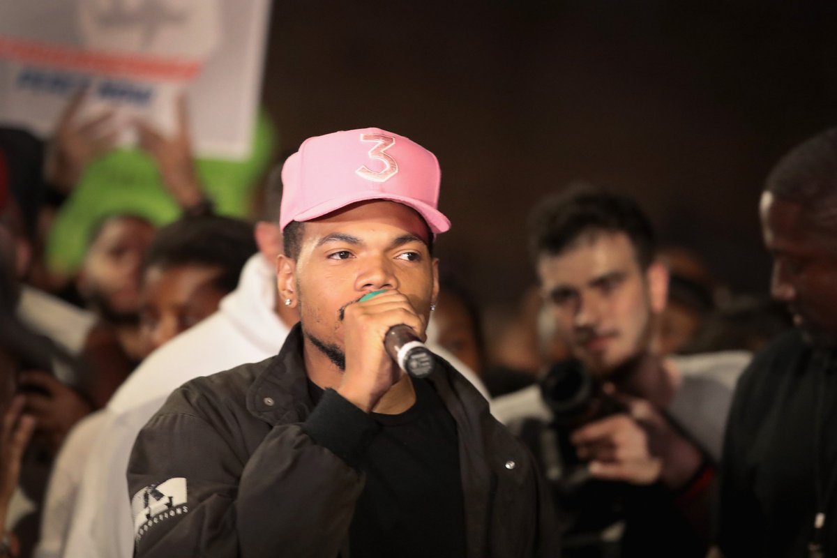thefader's tweet photo. .@chancetherapper pledges $1 million to mental health services in Chicago. https://t.co/6bdyy0QejV https://t.co/Q3Tn8ENRDu