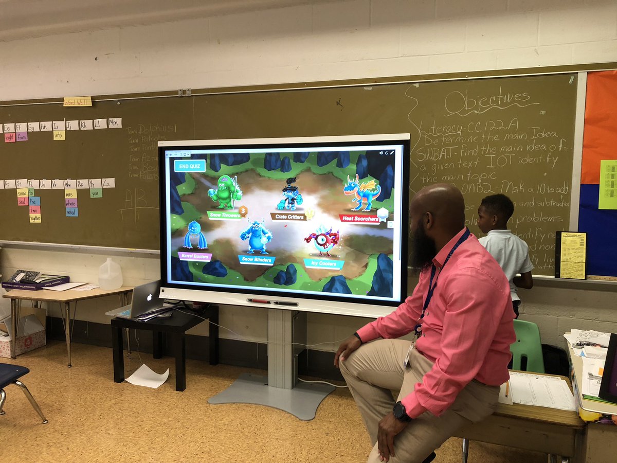 What a great afternoon at Bethune!Congratulations, Mr. Johnson and your second grade class of all boys! Together, we learned to create a #smartlabactivity and use it whole group, small group and on student devices! @edtechSDP <a href="/SMART_Tech/">SMART Technologies</a>