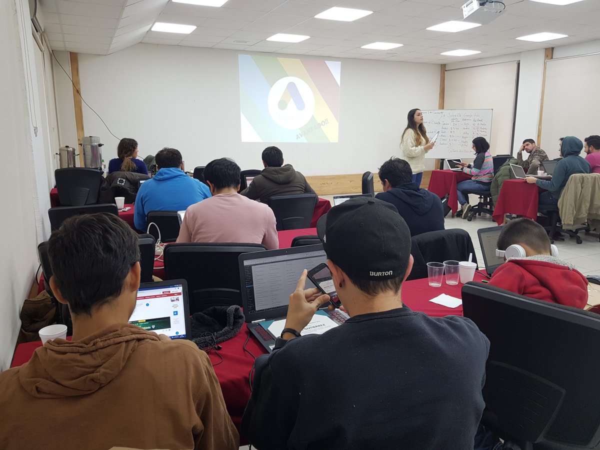 SoftTraining_'s tweet photo. Termino de curso de google adwords.✔️
Usuarios contentos con el aprendizaje adquirido.✔️
Certificación entregada de capacitación.✔️
Mayor rendimiento y productividad desde ¡¡hoy!!
#CONTACTANOS para tu presupuesto
#SoftTraining https://t.co/de0wJ0FXLA
