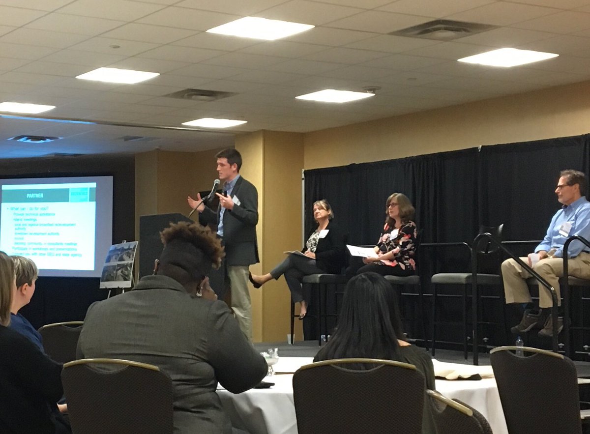 lmullinEL's tweet image. We are talking about brownfields at the Michigan ASLA conference. #Landscapearchitecture #realestateredevelopment