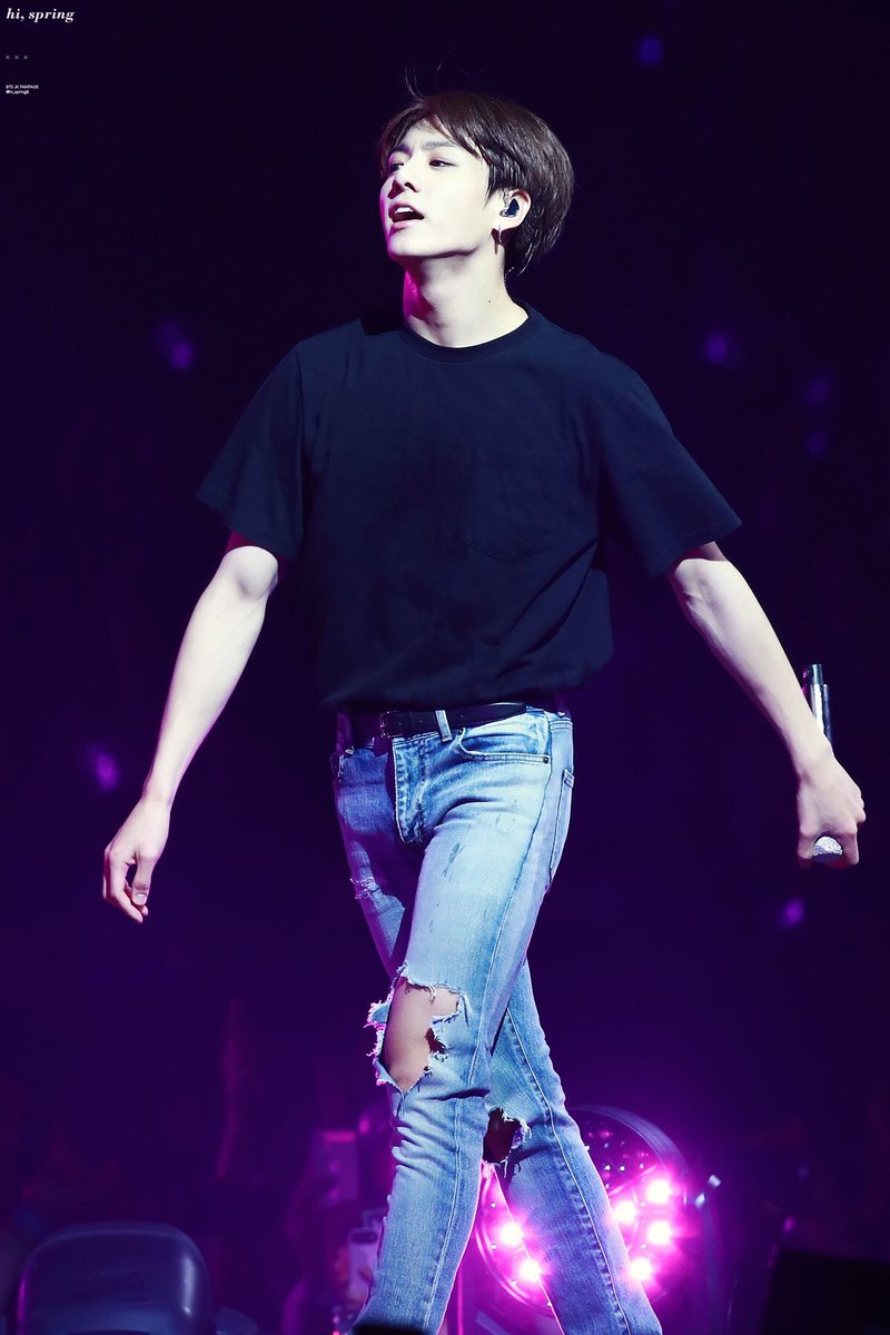 kookpiics's tweet photo. #JUNGKOOK #전정국 #정국 @BTS_twt https://t.co/kFeU0NgMa9