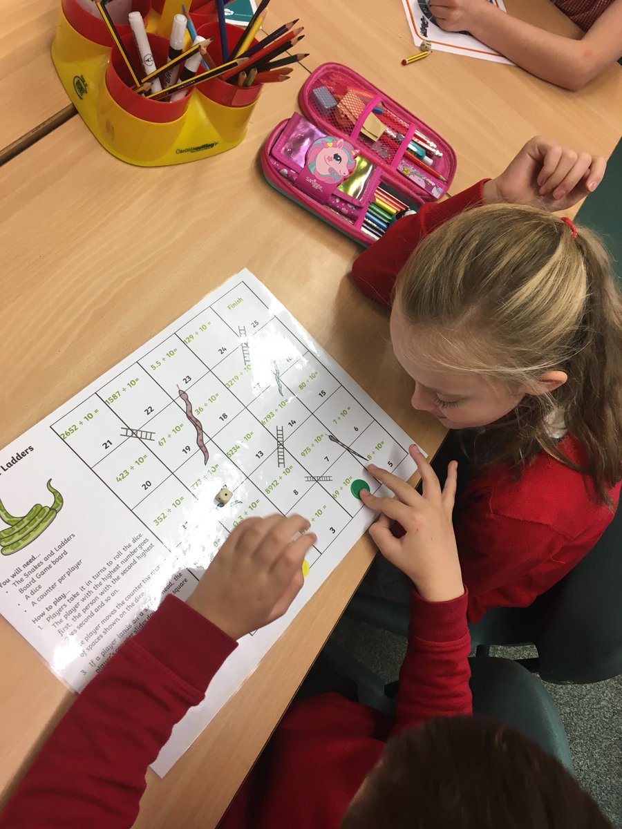 Hallglen_P5B's tweet photo. Station work today to go over division! We used different games and activities to help consolidate our learning #numeracygames #mathsontrack https://t.co/YWVpqQjaTV