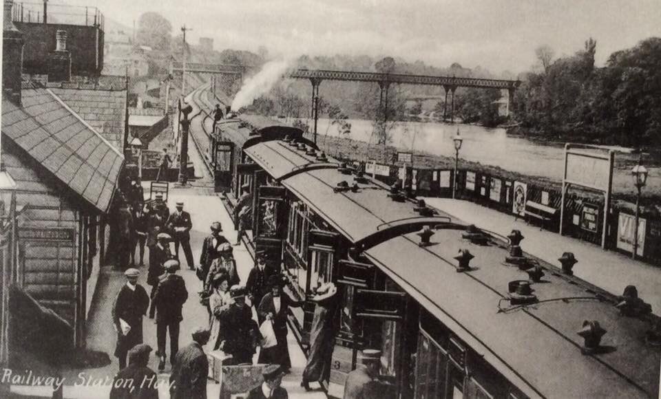 4bruce7's tweet photo. If There is Anyone out There who has any old Photos of Hay-on-Wye and District I would Love to see Them. https://t.co/7z1nfzA7PU