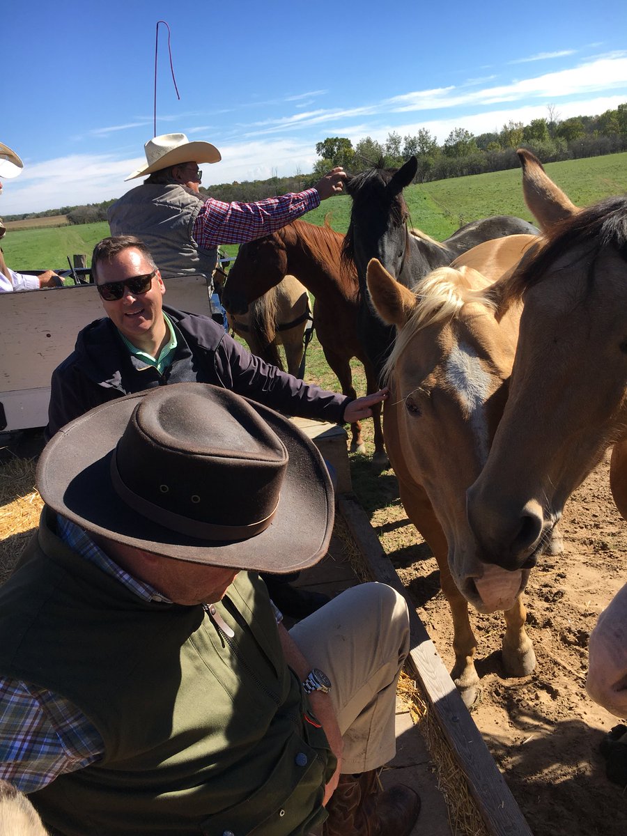 Thank you @ShaneKennedy_TD @mjthompson_td and Texas Longhorn Ranch for an amazing day riding horses @KevinBertoia_TD @AntonyTCard We all had an amazing time 🐎🐂
