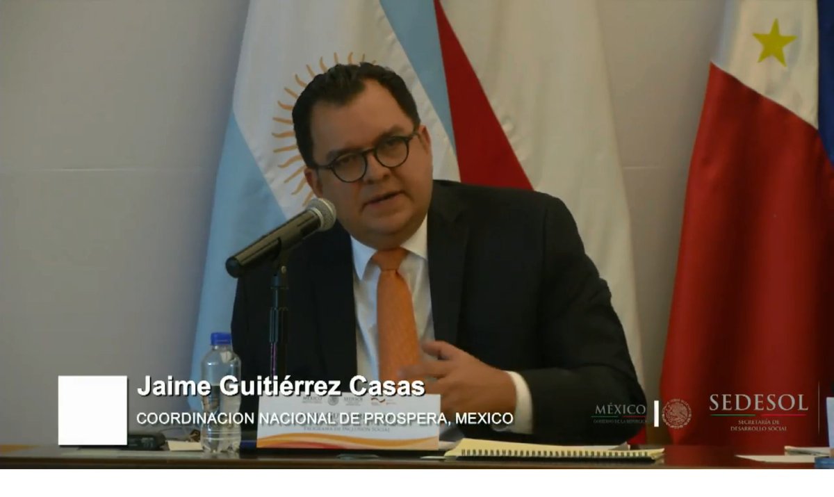 SP_Gateway's tweet image. #SPorgLivestream: @JGutierrezCasas pointed out that @Prospera_MX evolved over time. The program became an example and model. Also, 6.9 million families, 29 million people are covered by the program. It boosted their mobility. #SocialProtectionWeekMx #GlobalAlliancesSP