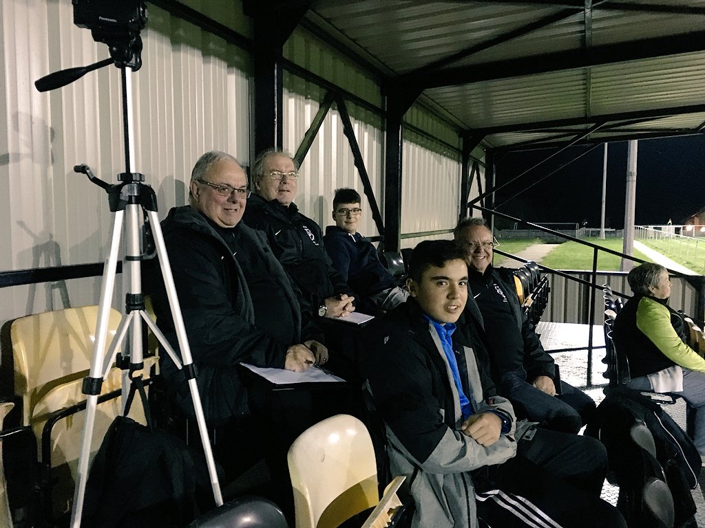 BasingstokeRA's tweet photo. Thank you to @tadleycallevafc for their hospitality for our Development Group meeting tonight. It is very much appreciated! @HampshireFA #HFArefs #REFDEV https://t.co/r4lFDMpZ2q