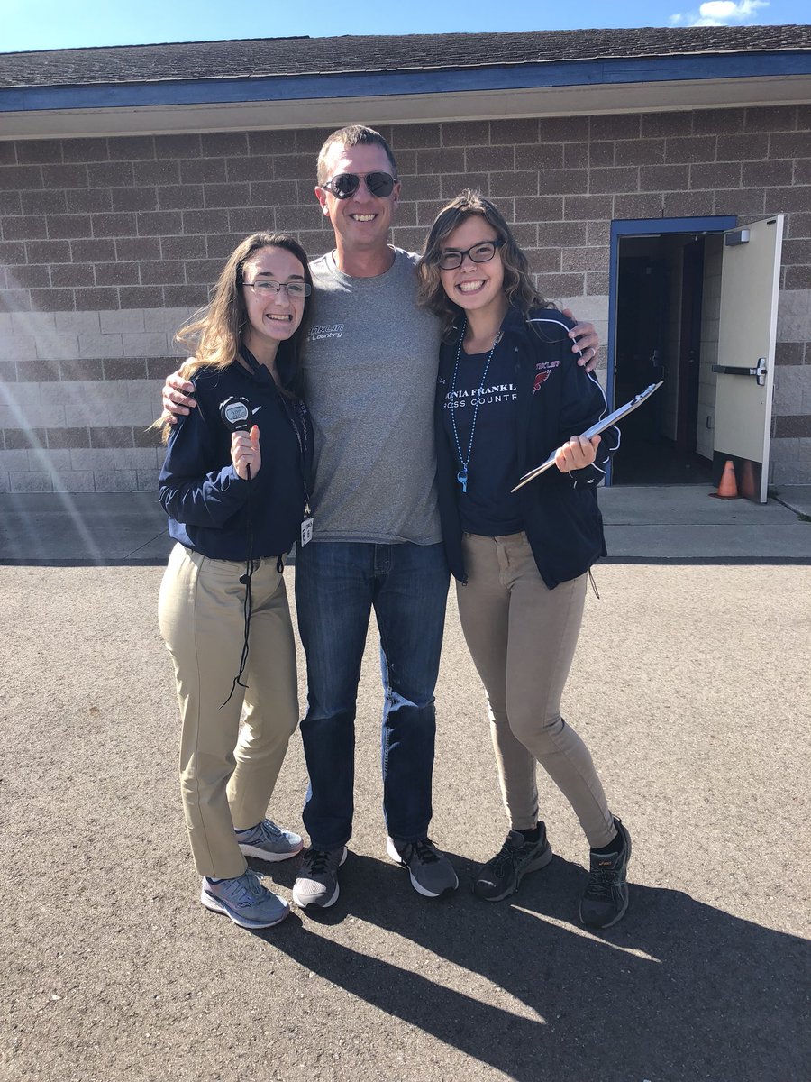 AllysonStabler's tweet photo. A little spirit week action!β€οΈπ #fhs19 https://t.co/FkxO4ClUpP