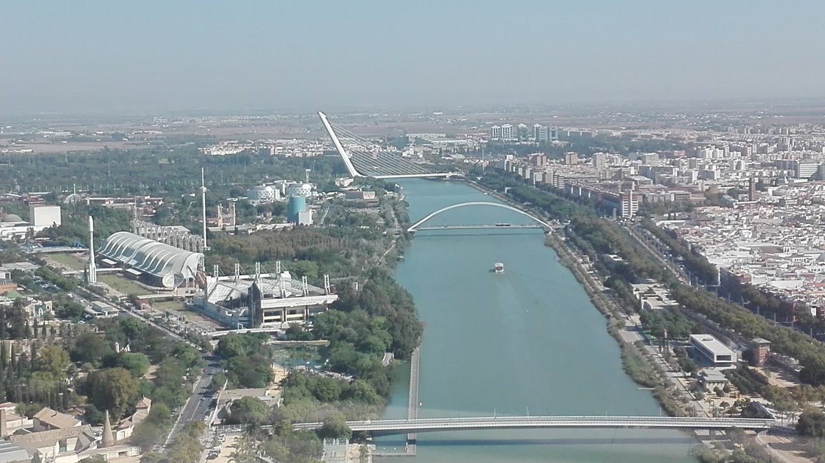 SevilladeLujo's tweet photo. @monterogrove @grupodraimundo @Hotels_Sevilla @sevillaciudad @Funridesevilla @GURMESevilla @Eurostars @ElComidista @welcomistas @WTTC @lonelyplanet_es Casualidades de la vida nosotros hemos disfrutado de #TorreSevilla  esta mañana https://t.co/i2xlwOOgud