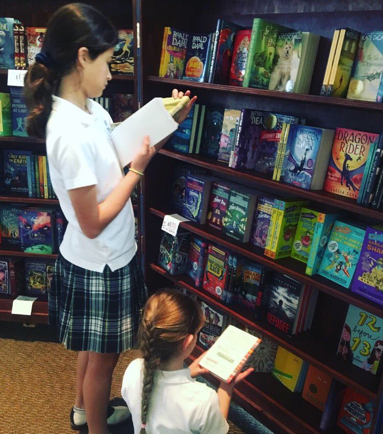 ashlibrary_ms's tweet image. Middle School had an AMAZING time at the #bookfair this week!! @ASHRosary
