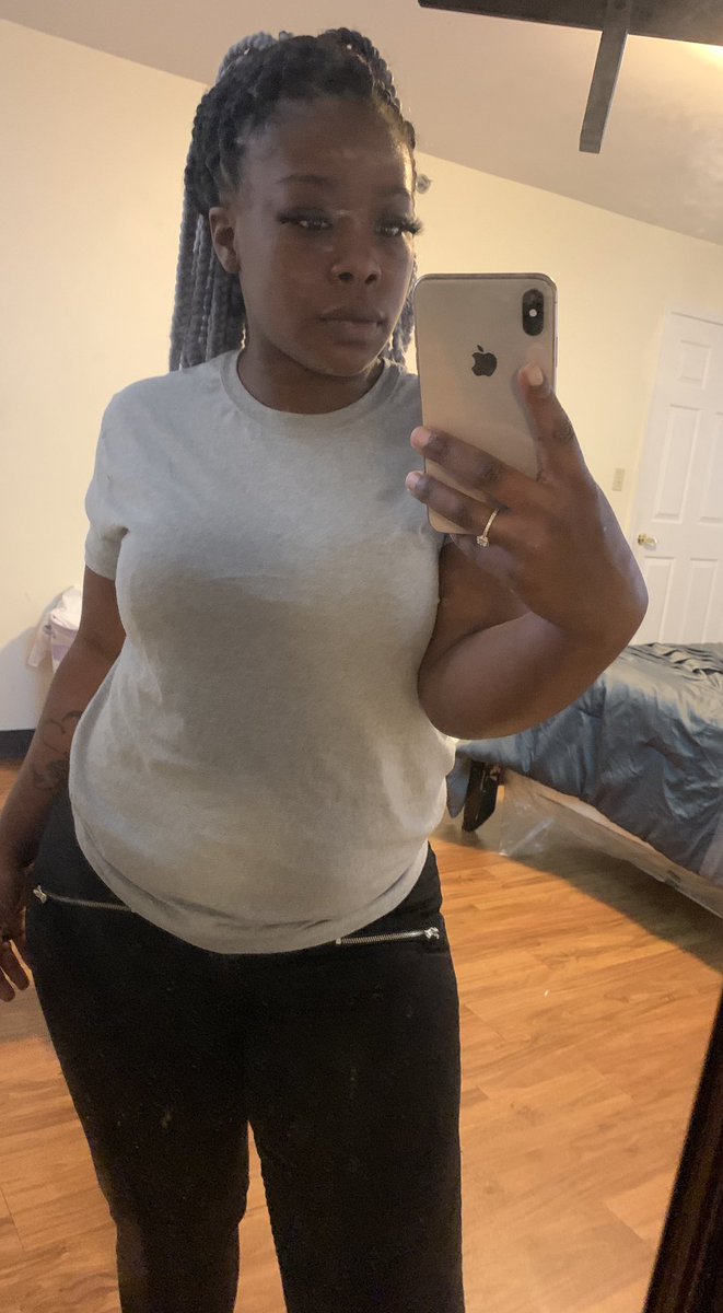 Afeathertouch's tweet photo. 🌈Hair Galore Xpression braiding hair in color Lavender Grey $5 per pack  3DGalore Mink Lashes in style Fierce 🤩 $12 up to 20 uses💯 https://t.co/f5lLM95qv1 https://t.co/umHuvNmH2W