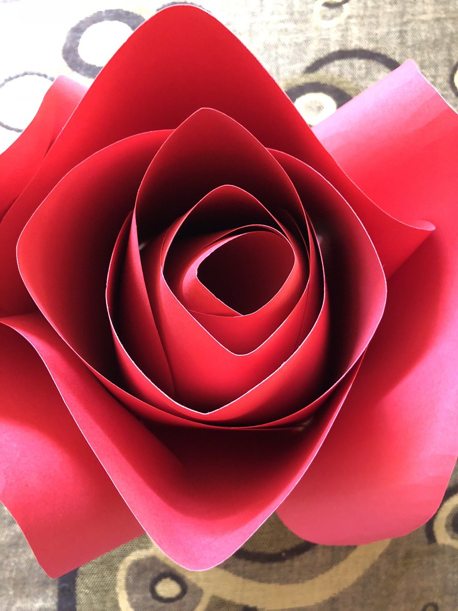 This is just the center bud of a huge paper rose I'm making. It's bigger than my hand and this is just the middle. It's gonna be huge! 🌹#etsy #etsyshop #paperflowerwall  #paperroses  #paperflowers  #giantpaperflowers