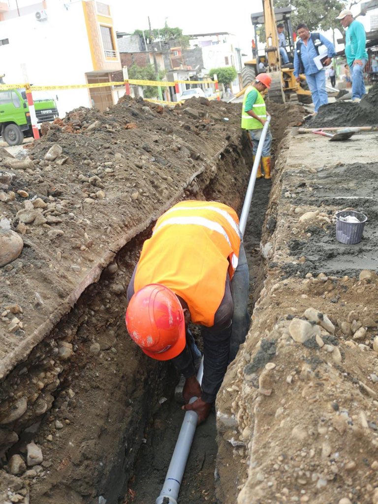 GADMJujan's tweet photo. Jujan tendrá agua potable segura y permanente. Obra que permitirá que la ciudadanía consuma agua de calidad, además de tener una cobertura del 100% las 24 horas al día.  ¡SEGUIMOS CUMPLIENDO!
#NicoAlcalde #NicoSigue https://t.co/H66HEpVVxI