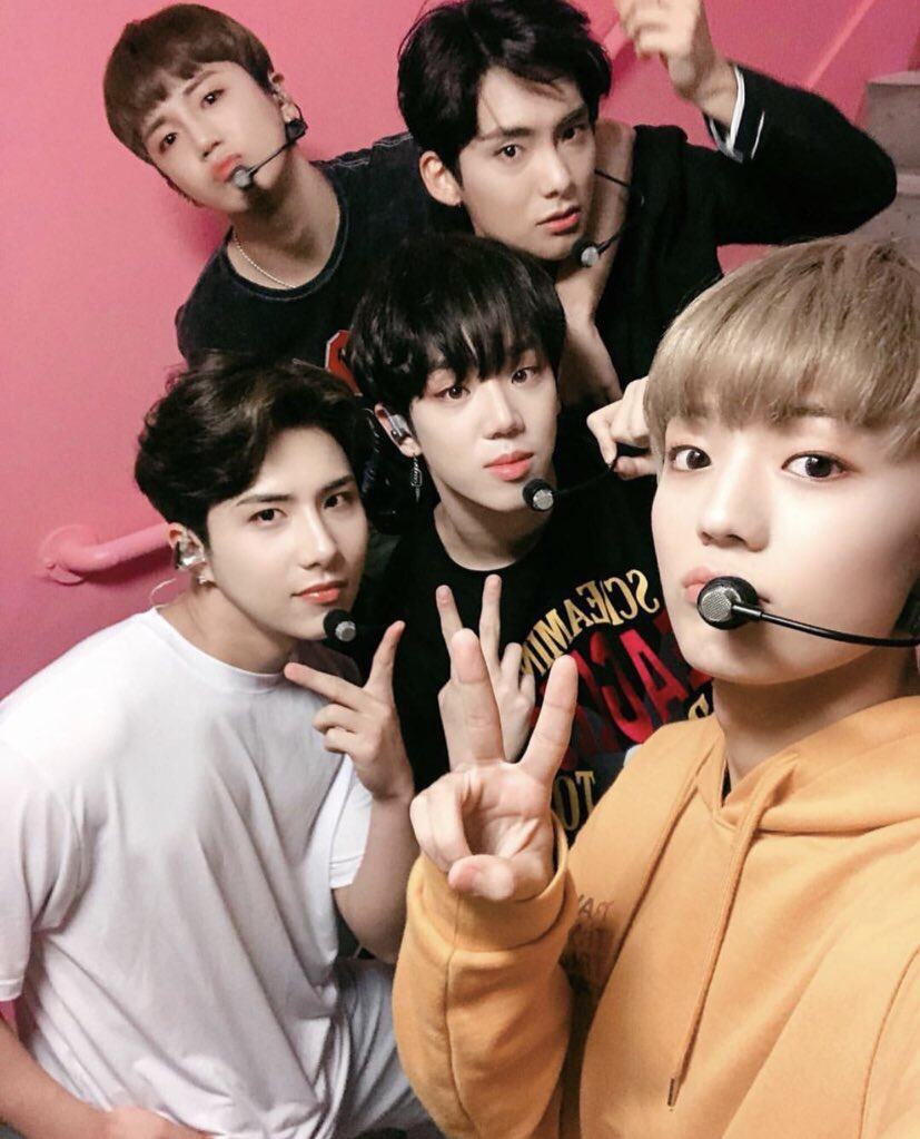 prkjunhees's tweet photo. #500DaysWithACE I literally love all these boys to death they’ve made me 10x happier, thank you so much for existing!!!!! https://t.co/1pa2KGRcFh