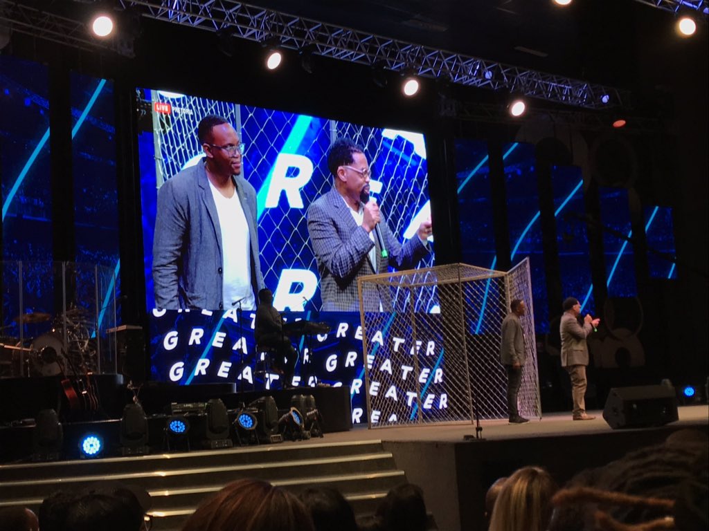 SoloMachaba's tweet photo. DreamWeek 2018 Day 3 - Session 5 recap: It was great hearing from Ps. John Hannah

“Your present is not your permanent”

#dreamweek2018 @CRCMain @ CRC Main https://t.co/4bQZztpKvd