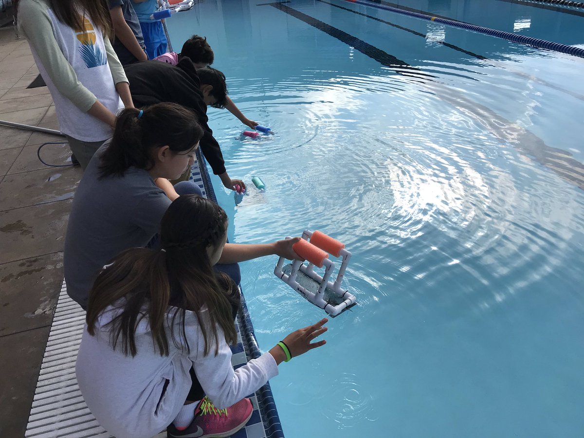 johnyen's tweet image. Testing for neutral buoyancy and prepping motors for underwater use. #polysolves #seaperch