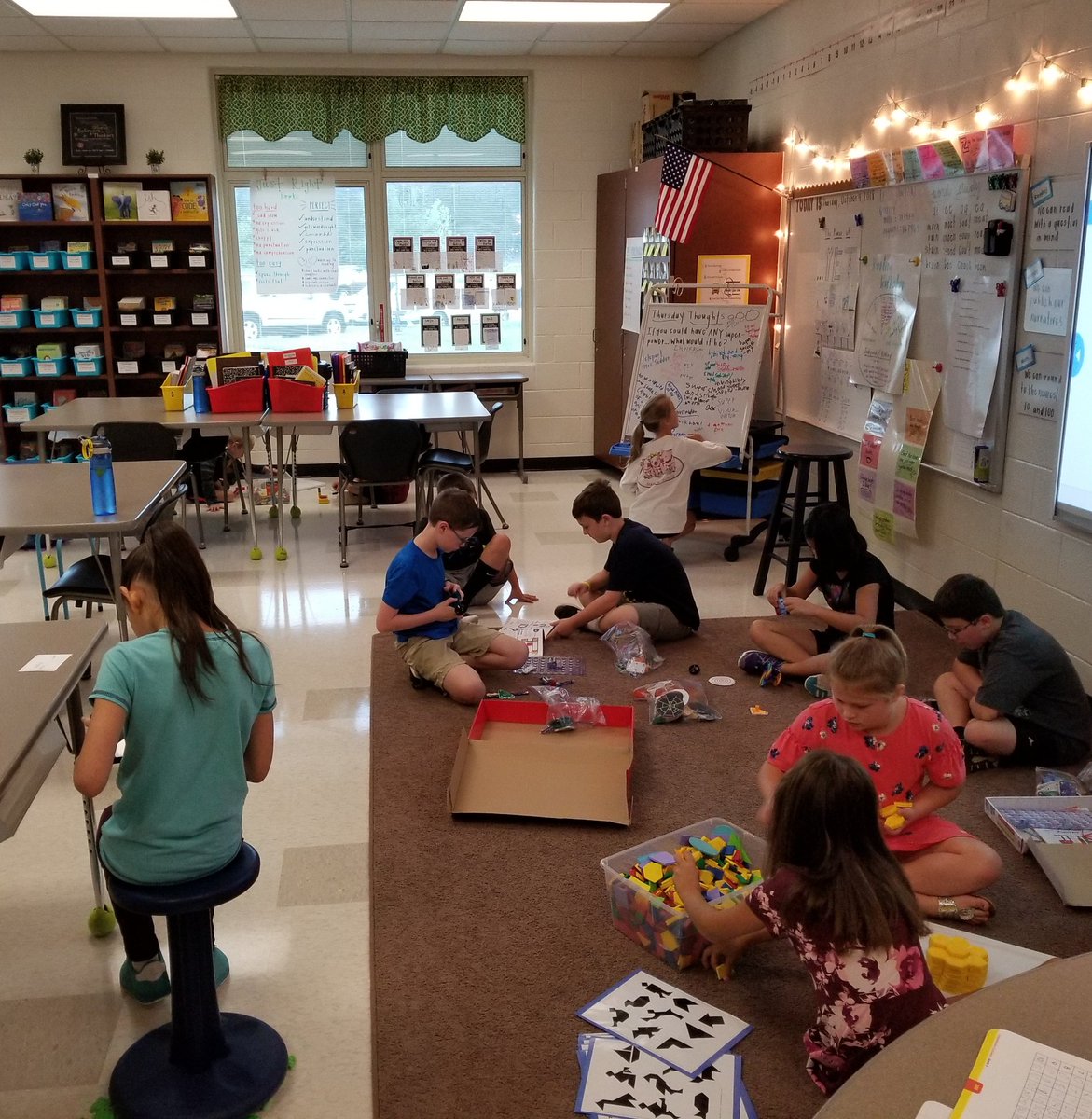 MisskRce's tweet photo. I always love being a part of this class, I've missed them so much! https://t.co/Df5Jk4UAav