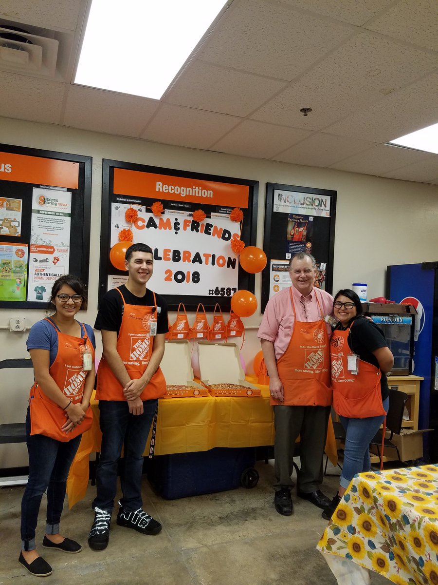 margiecherry04's tweet photo. Pizza Day for CAM!! Having a slice of Joy!!!!  @JarrodFarmer4  @FarberGary @Berry25066179 @BabichRon  @Rebecca01210491 https://t.co/XsWGyiRkOH