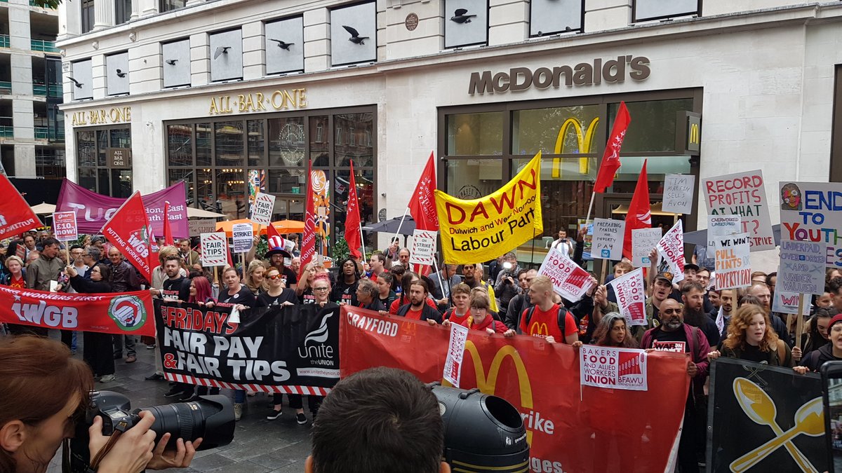 Congratulations to all fast food workers on strike today; I'm proud to be part of the TU/Labour movement that showed such magnificent solidarity. A Labour Govt would deliver £10ph and a secure contract for all #FFS410