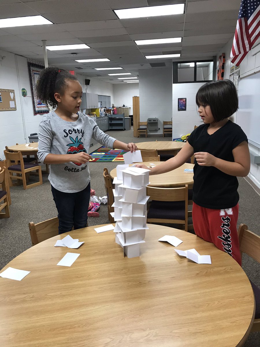 mrsbenne's tweet photo. @BirchcrestTiger #KidsTime Kdg-2nd Gr. Ss took a shot at the index card structure challenge! #bpsSTEAM #TeamBPS https://t.co/wRel790sFw
