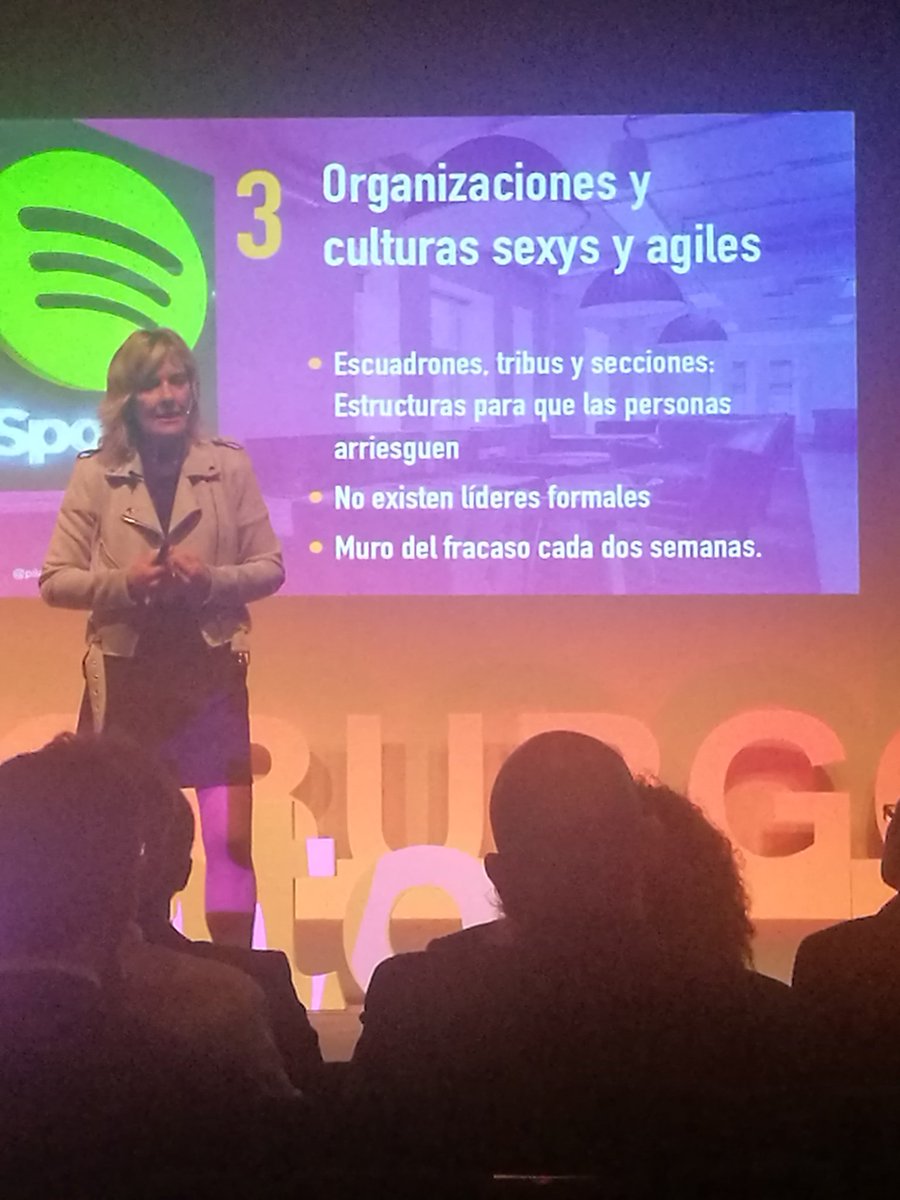 asacopacoo's tweet photo. Conectando y tomando nuevas ideas@pilarjericó#foroburgos https://t.co/DgwiyXv3z9