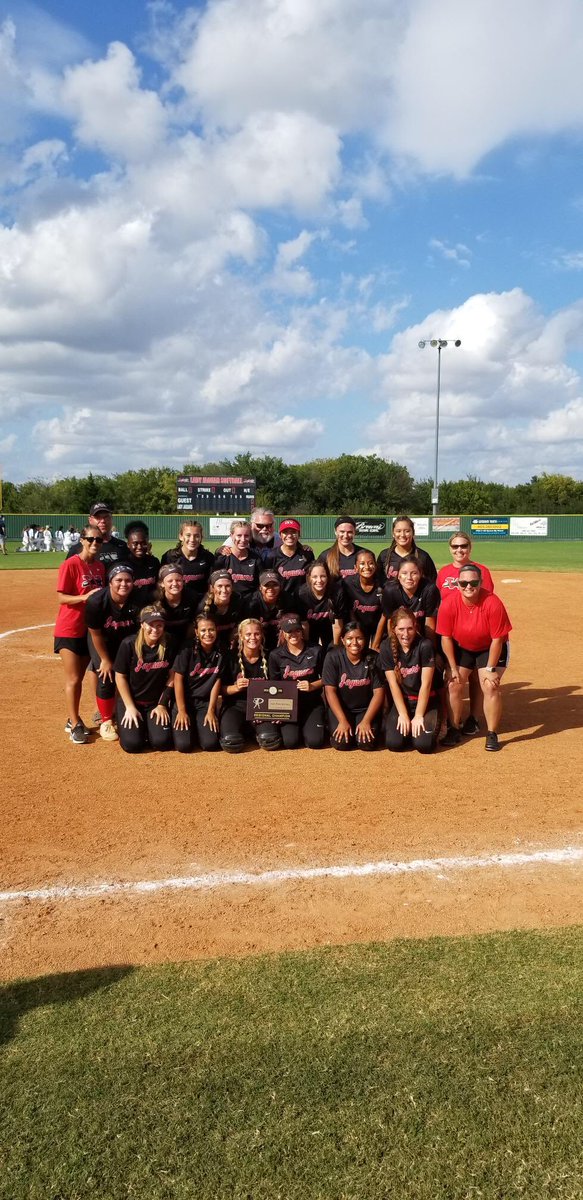 jagsoftball's tweet photo. Regional Champs! Next stop STATE! #jagson3 #awwwjags https://t.co/dJZqVLbFBR