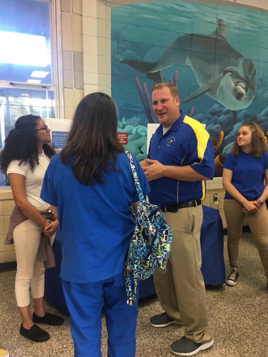 Anna Brown tweet media