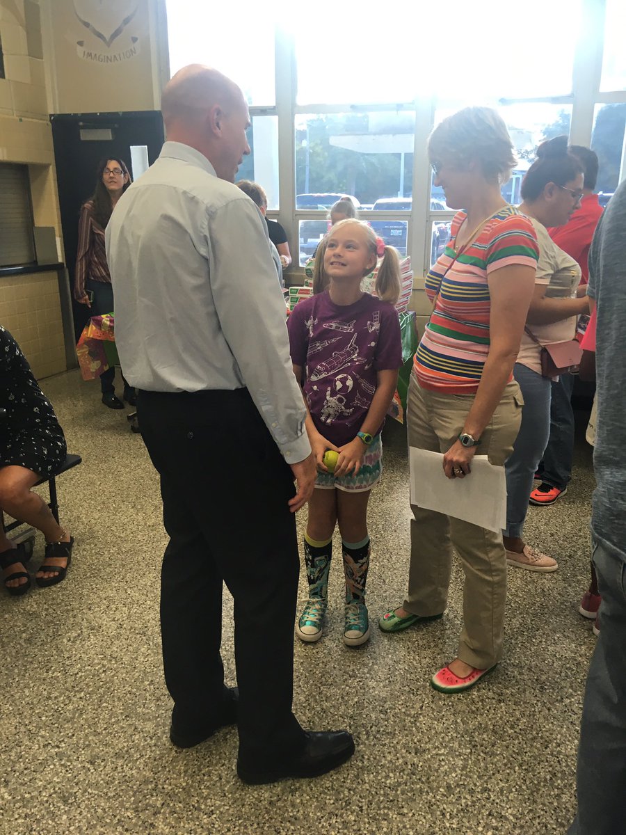 Anna Brown tweet media