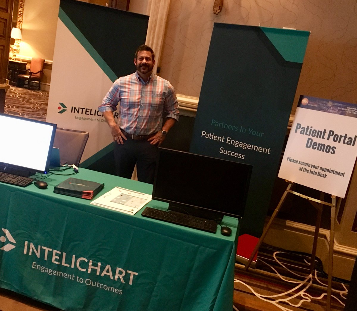 InteliChart's tweet photo. We're having a great time hanging out with our awesome partner @SRSHealth at the #SRSUSERSUMMIT. https://t.co/P4hxpIbFC7
