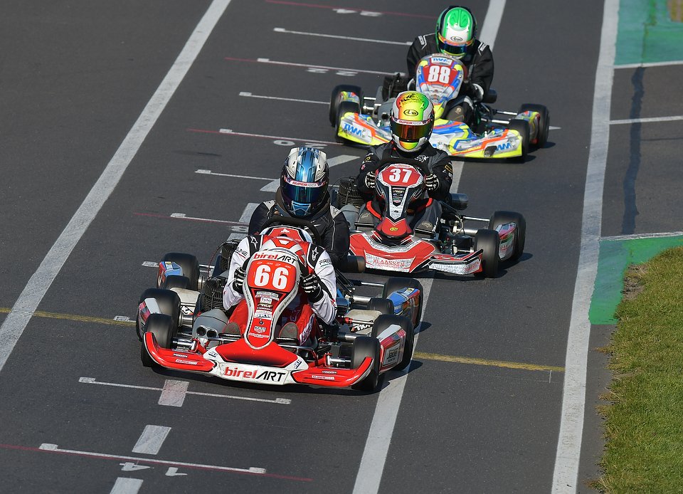 jade_racing2018's tweet photo. Maximum head down from Max ! @superoneseries @TVKCpfi #LikeAPrawn# @BirelART https://t.co/HtJeZNAj6a
