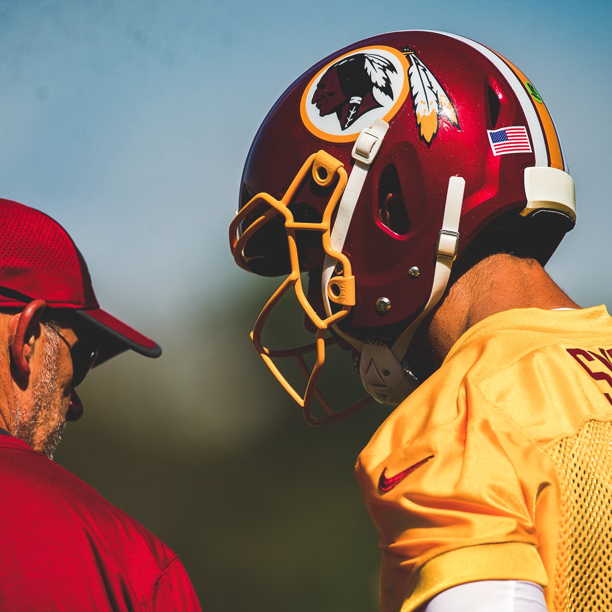 Commanders's tweet image. 🔙 at it. 

Saints Week Practice 📸: redsk.in/2pzrwaH