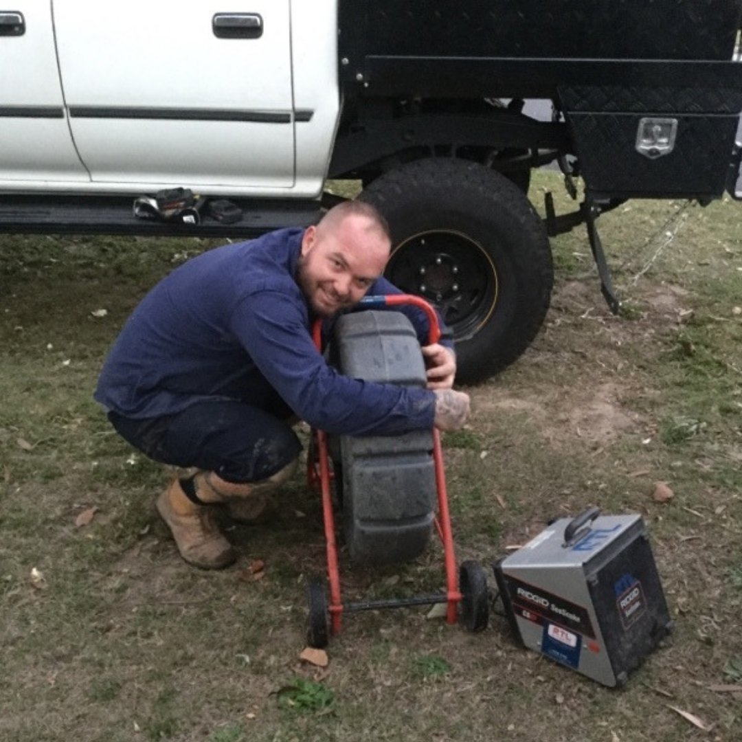 RTL_Trades's tweet photo. Plumber Sean and his absolutely favourite toy - the drain camera. "my precioussssss" @ridgidtools 
#LOTR #MyPrecious #SeeSnake #Plumber #Ridgid #RidgidTools #SewerInspection #DrainCamera #PlumberTools #BrisbanePlumber #GoldCoastPlumber #RTLPlumbing #Plumber #PlumberLife #Plumbing https://t.co/u2dAQxxnrm
