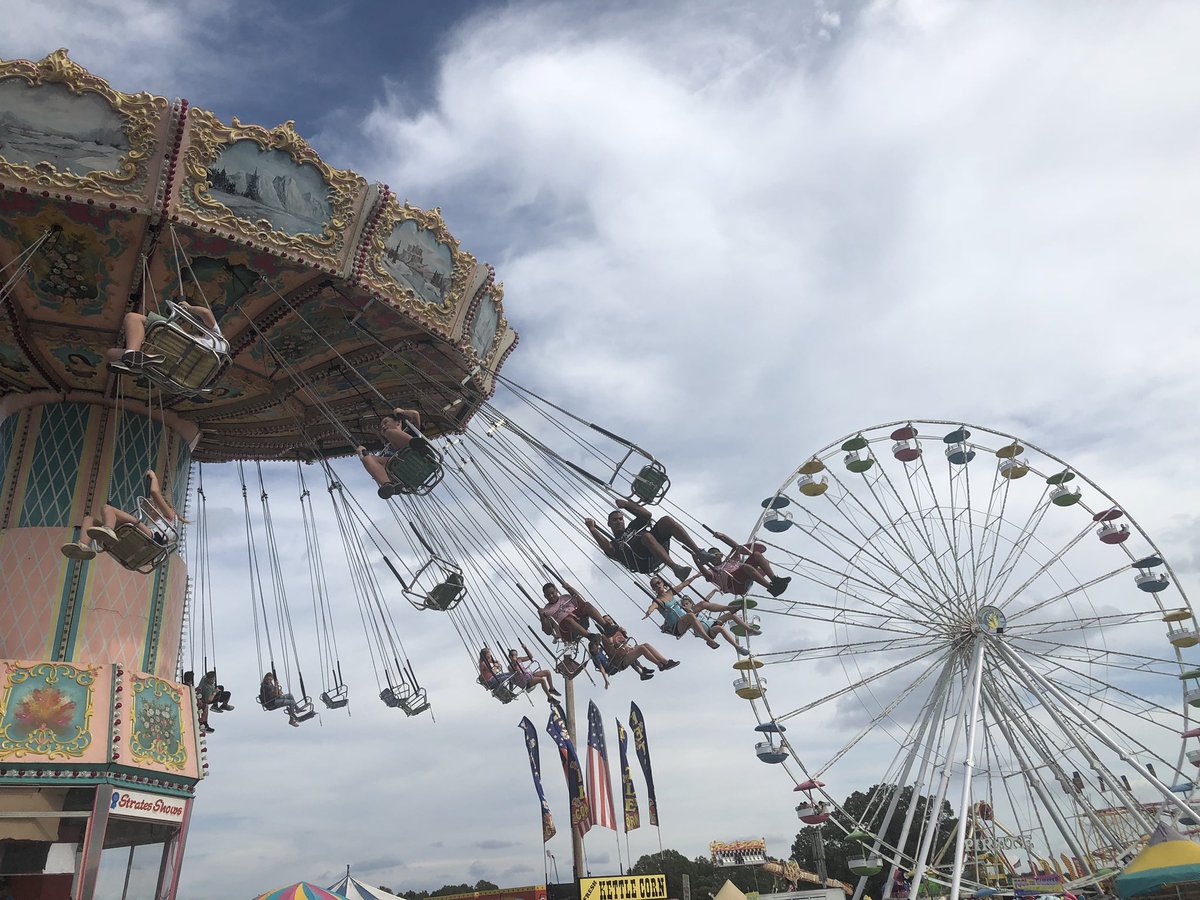 AmyNorth1's tweet photo. Missing my two fair mates on last year’s carousel. https://t.co/sgfVPuOw88