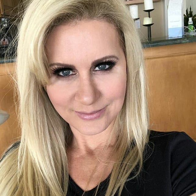 GlenSerah's tweet photo. Want to have a great time with momma and still make money?
#cougarsclub #cougar #sugarsonneeded #sweetmom #cashmom #sugarboyneeded https://t.co/bEkYbAFFEJ