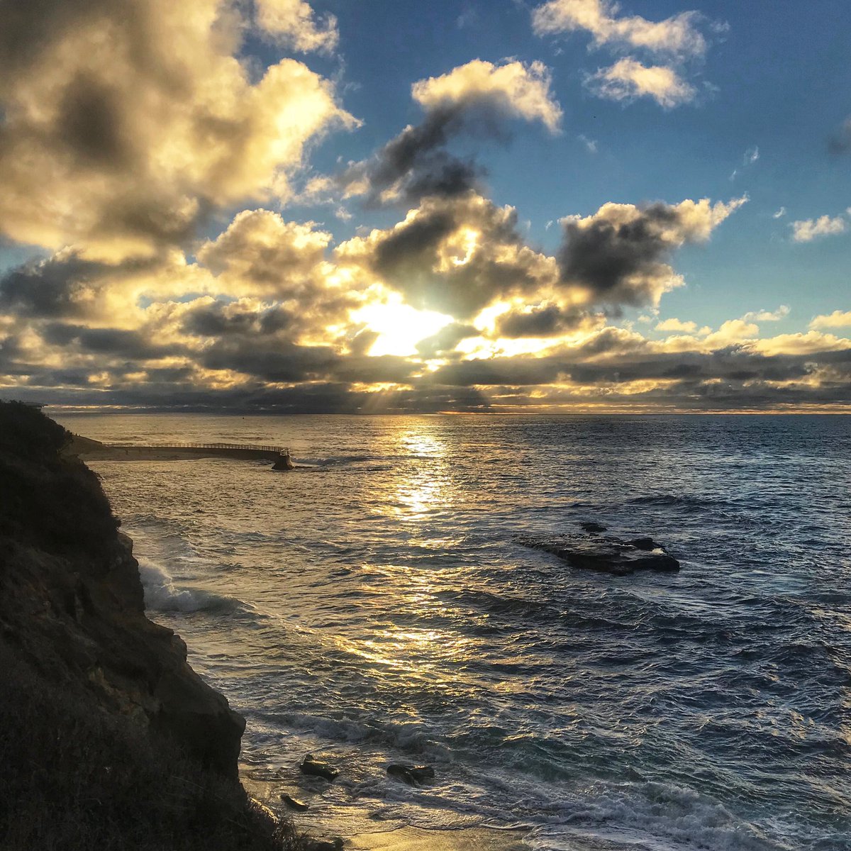 PantaiInn's tweet photo. This view never disappoints! Just another gorgeous sunset at the #pantaiinn!  #goldenhour #favoritetimeofday https://t.co/xYZKwImqAu