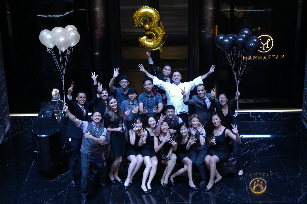 At Manhattan, our biggest asset is our team. They make all the difference in ensuring our guests have a memorable experience. It boils down to our Four Seasons Golden Rule of having people who, by nature, believe in treating others as we would have them treat us.